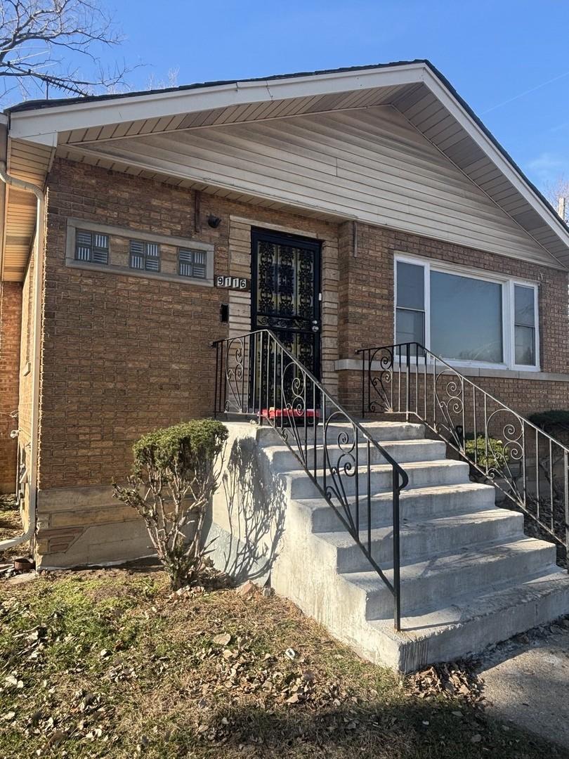 9116 S Dante Ave., Chicago, IL 60619