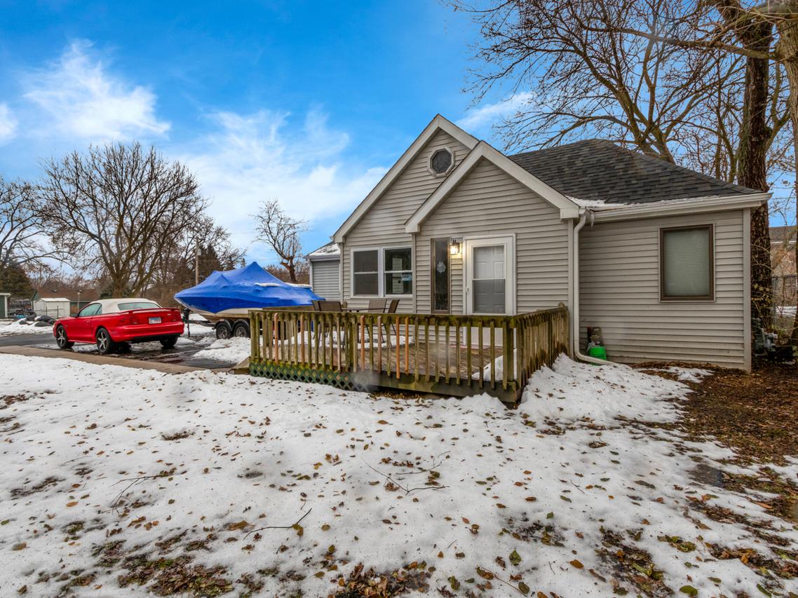 5421 Cleveland Dr., Mchenry, IL 60050