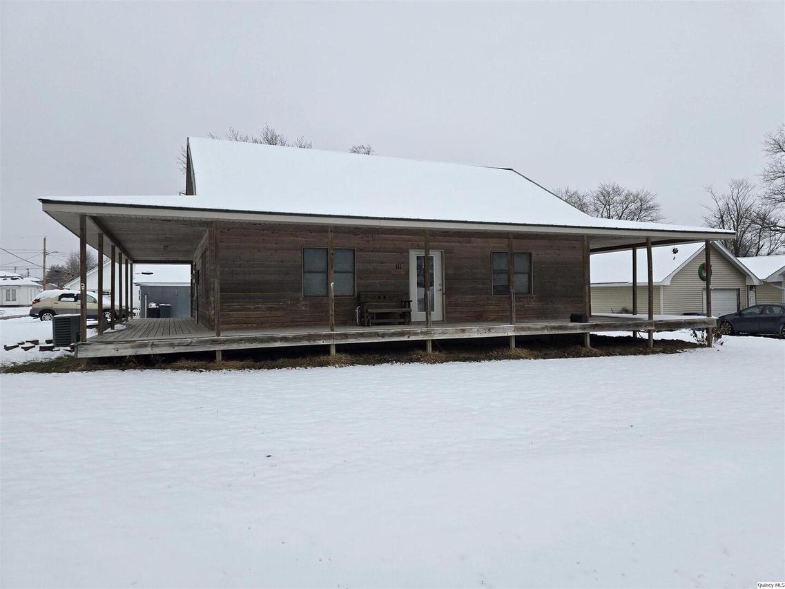 111 E Chestnut, Mt. Sterling, IL 62353