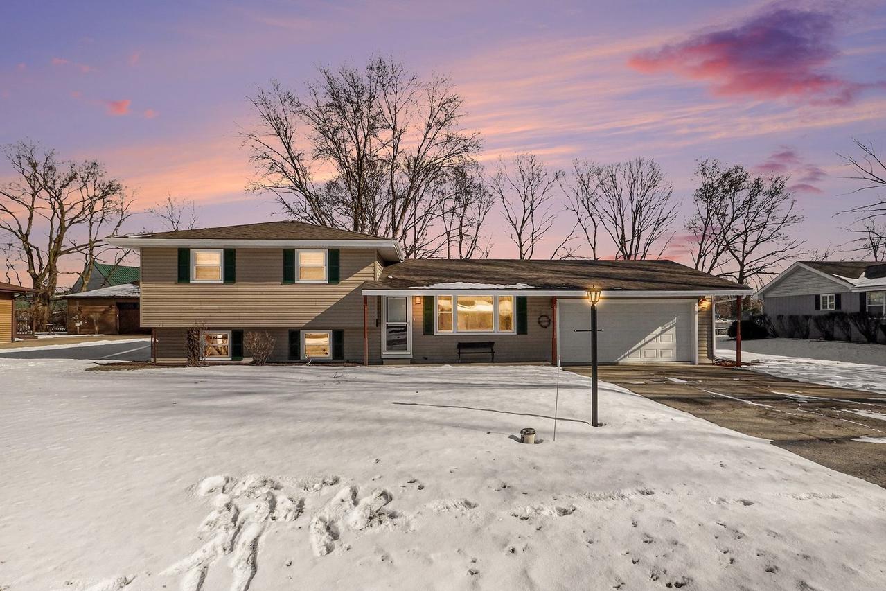 24031 S Cardinal Dr., Channahon, IL 60410