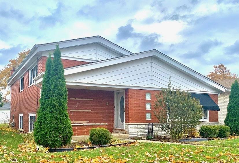 10617 S Kenton Ave., Oak Lawn, IL 60453