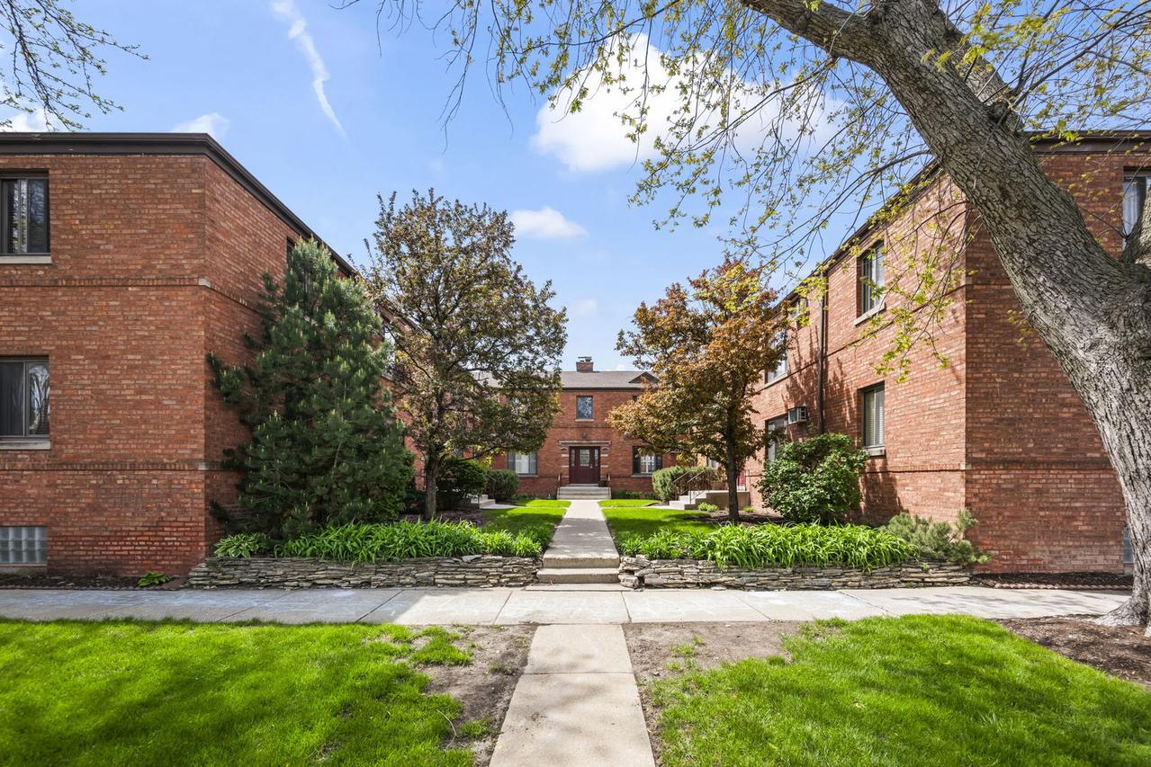 1546 Ashland Ave. #1, River Forest, IL 60305