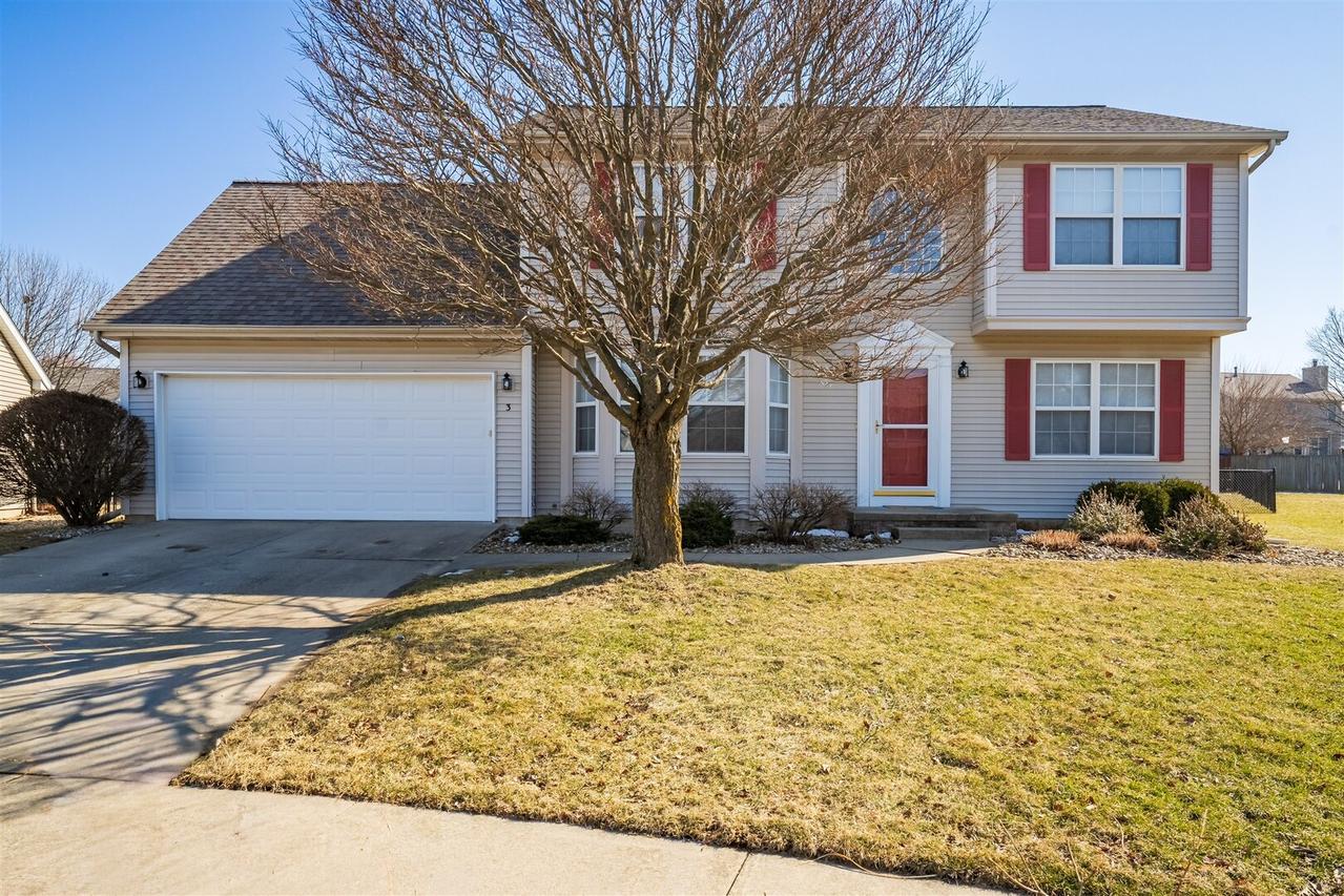 3 Timbergate Ct., Bloomington, IL 61704