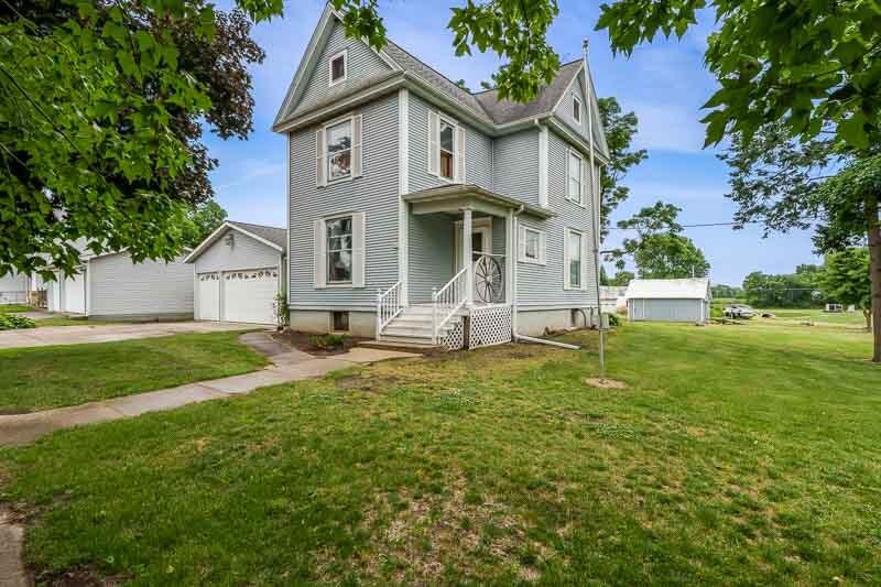 202 E Chicago Ave., Davis Junction, IL 61020