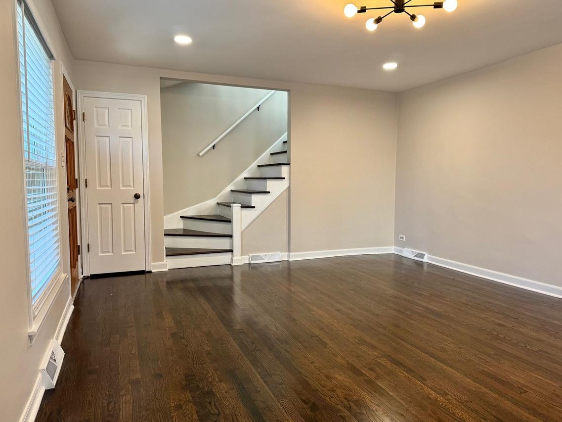 22 Howard Ave., Hillside, IL 60162