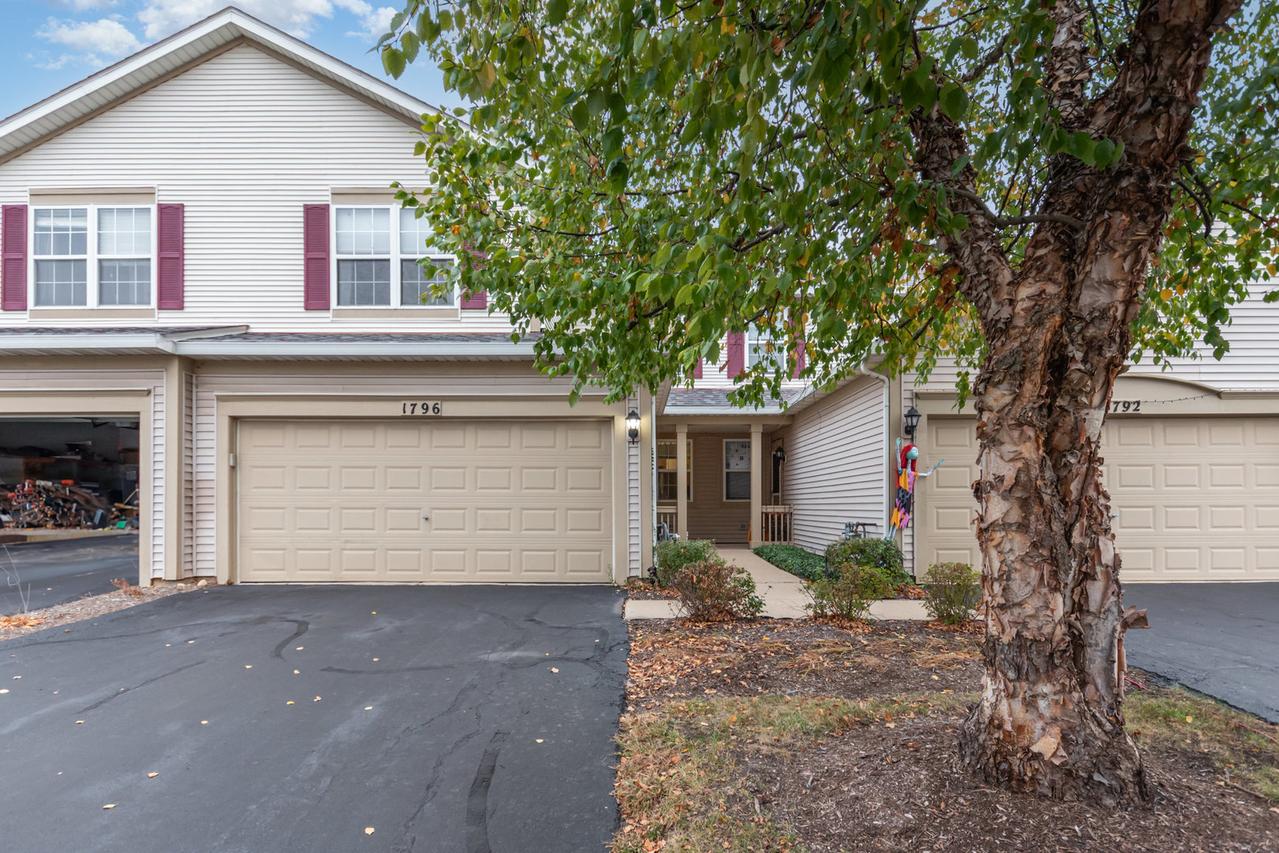 1796 S Wentworth Cir., Romeoville, IL 60446