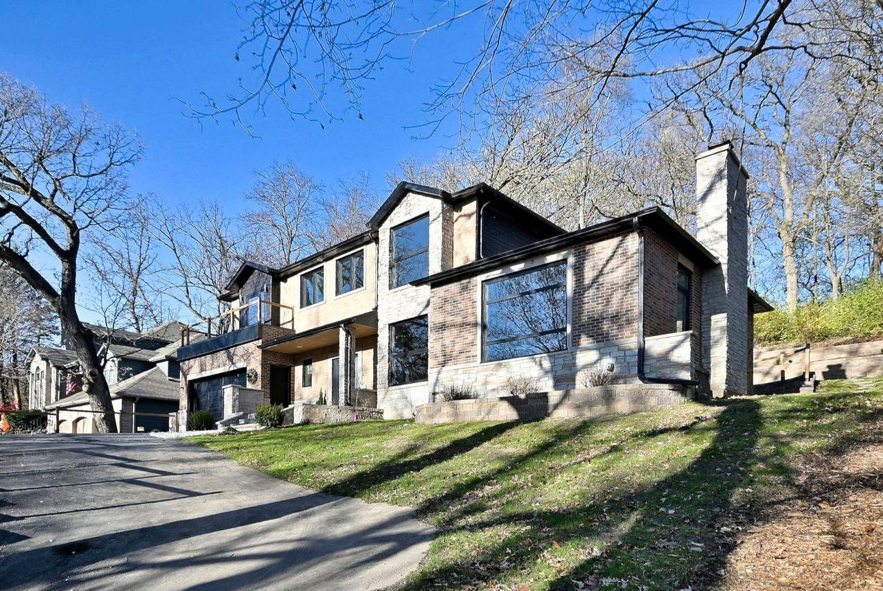 615 Harper Dr., Algonquin, IL 60102