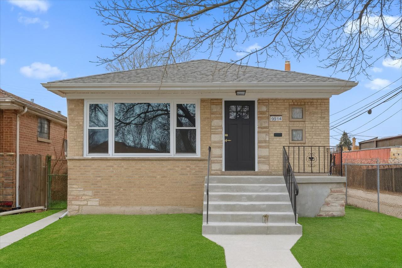 9514 S Normal Ave., Chicago, IL 60628