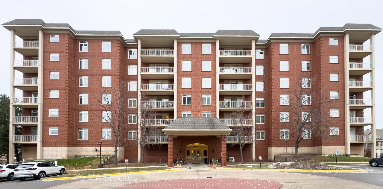 8400 Callie Ave. #312, Morton Grove, IL 60053