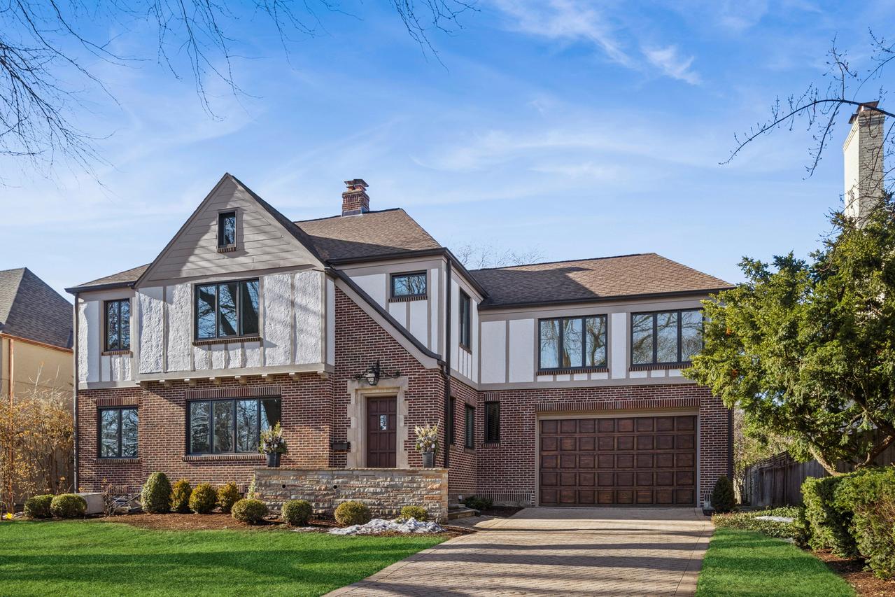 342 Sterling Rd., Kenilworth, IL 60043