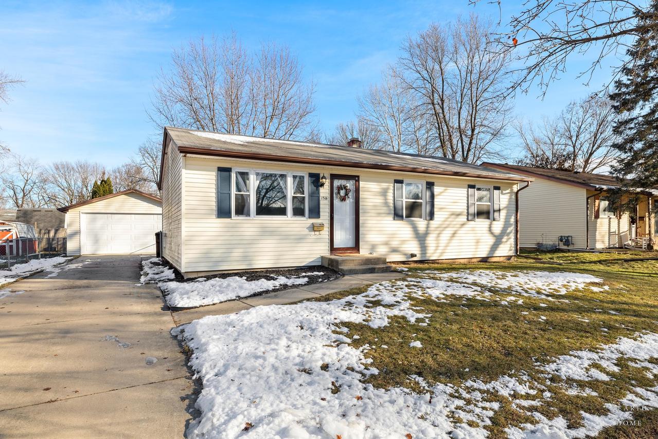 1516 9th Ave., Belvidere, IL 61008