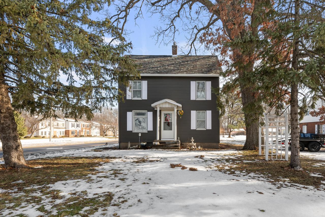 3202 Archer Dr., East Moline, IL 61244