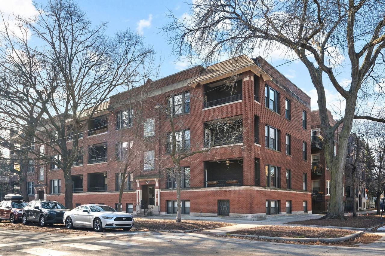 4656 N Winchester Ave. #3, Chicago, IL 60640
