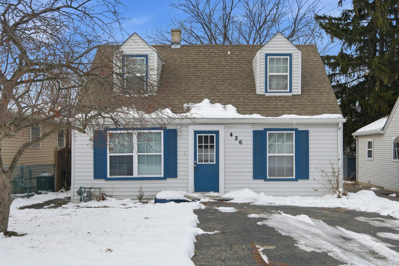 426 Alpine Dr., Round Lake, IL 60073
