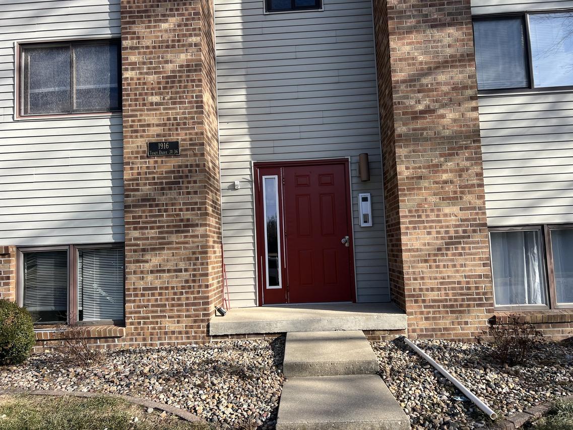 1916 Tracy Dr. #31, Bloomington, IL 61704