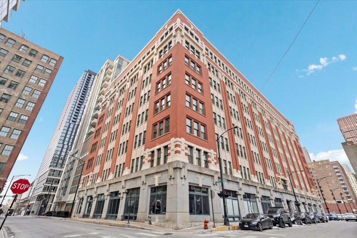 [Address Hidden by Seller], Chicago, IL 60605
