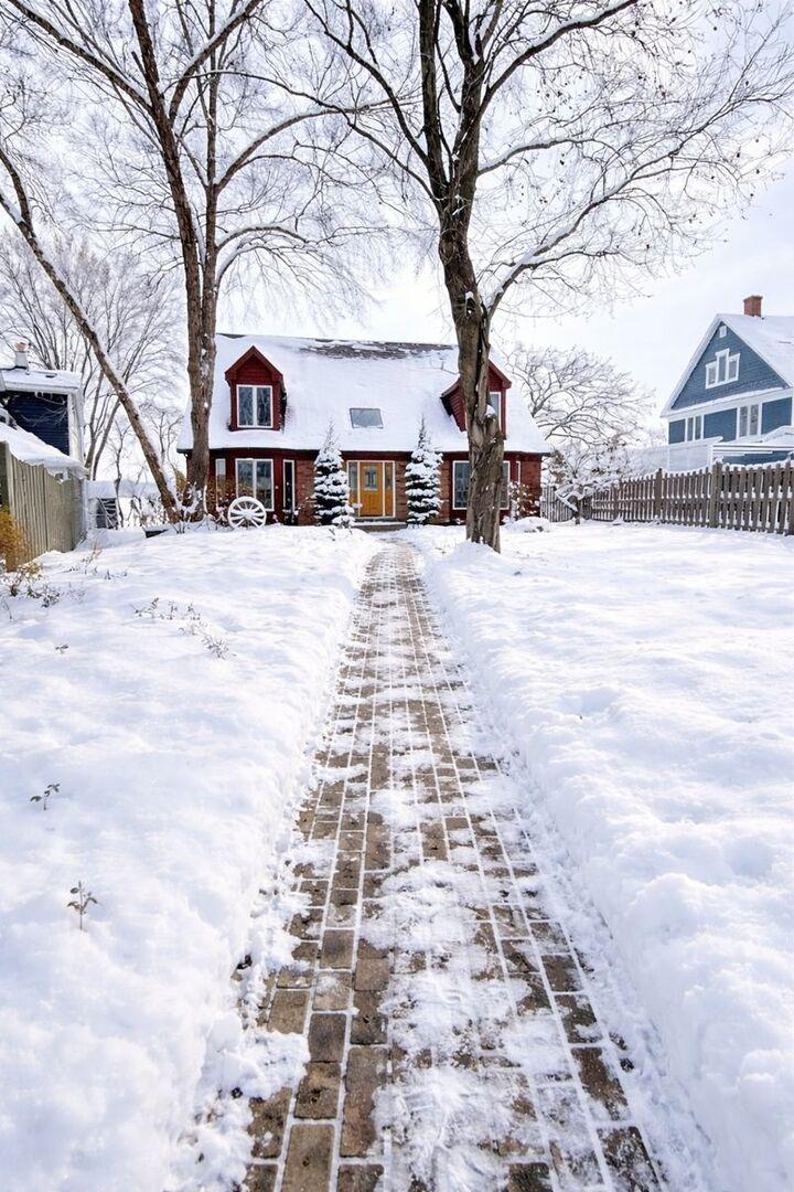 3321 N Bayview Ln., Mchenry, IL 60051