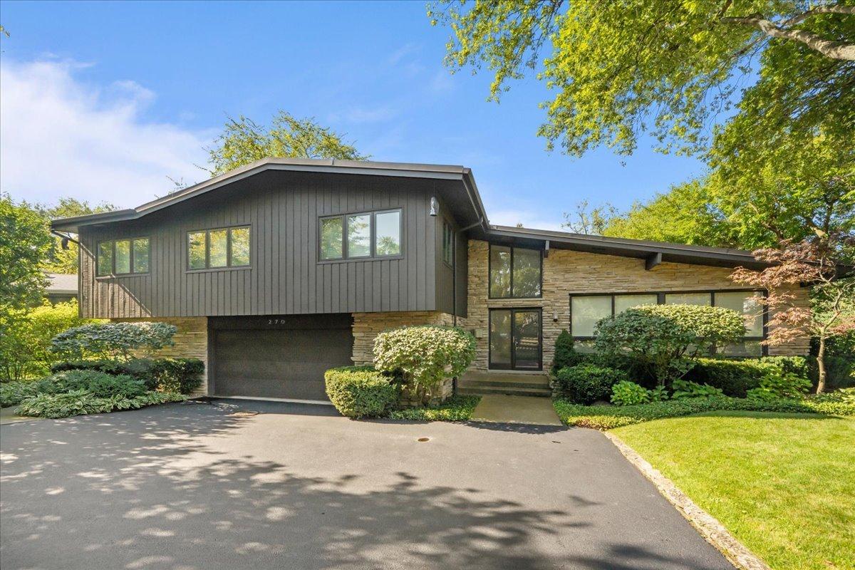 270 Charal Ln., Highland Park, IL 60035