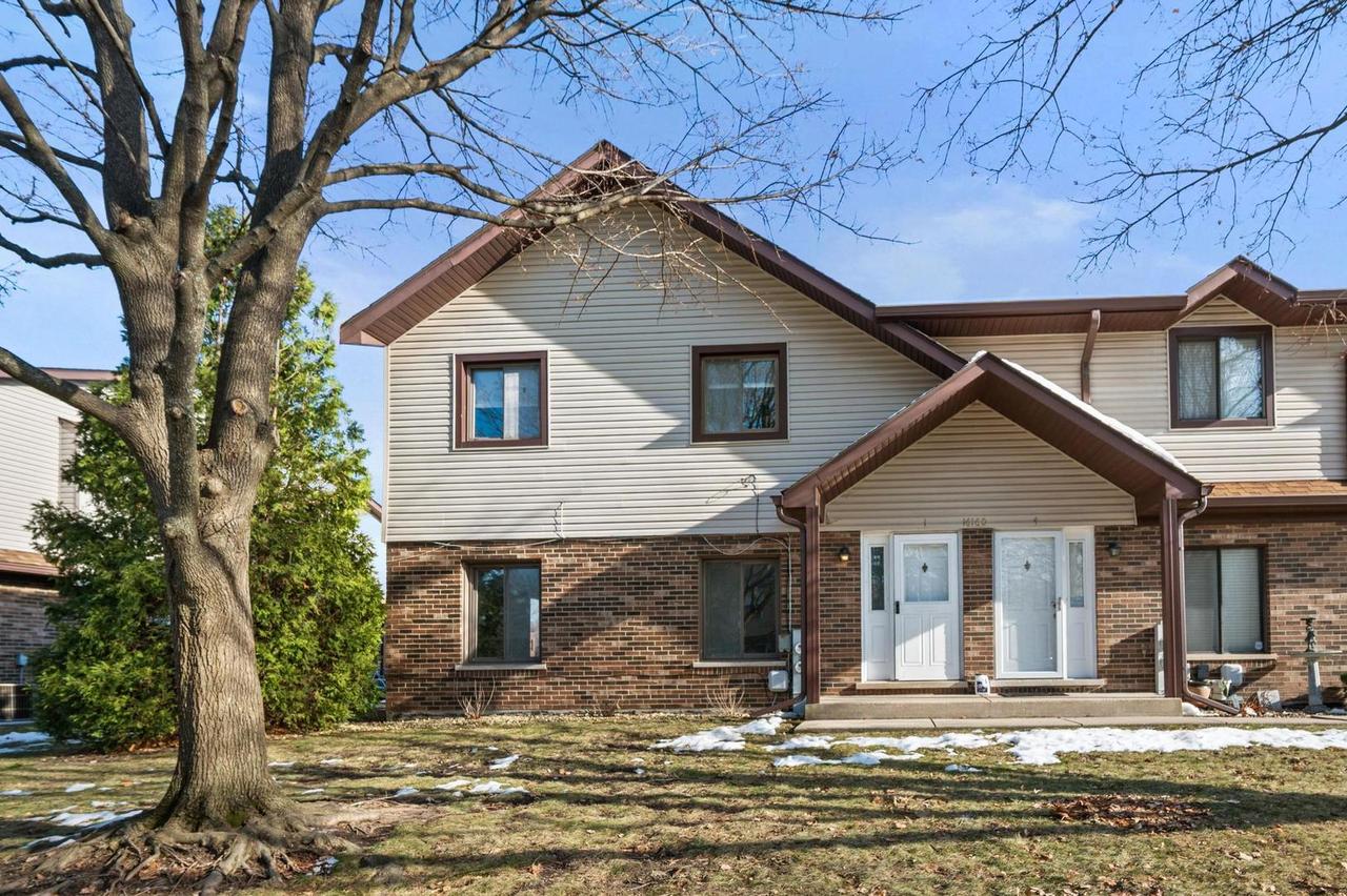 16160 Apple Ln. #1, Tinley Park, IL 60487