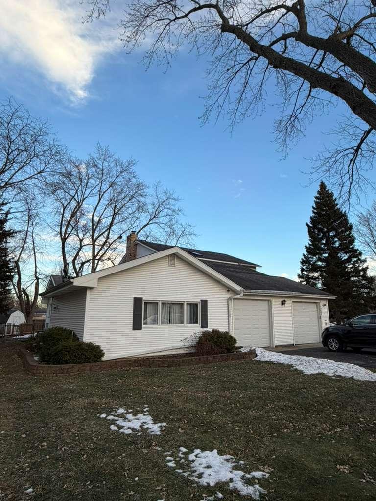 33639 N Greentree Rd., Grayslake, IL 60030