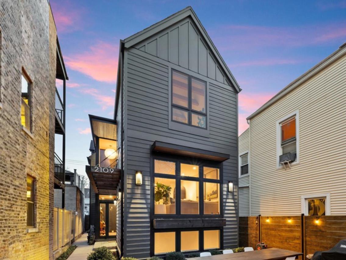 2109 W Montrose Ave., Chicago, IL 60618