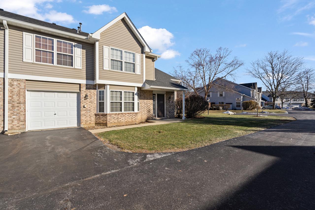 13910 Cambridge Cir., Plainfield, IL 60544