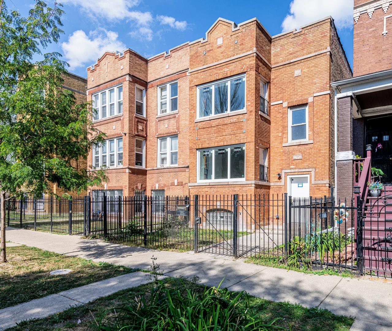 4044 W Kamerling Ave., Chicago, IL 60651