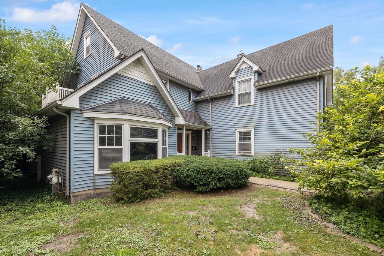 231 N Grant St., Hinsdale, IL 60521