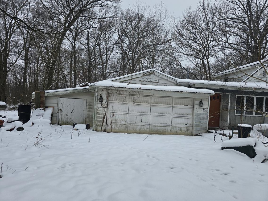 3100 N 17060 Rd., Momence, IL 60954