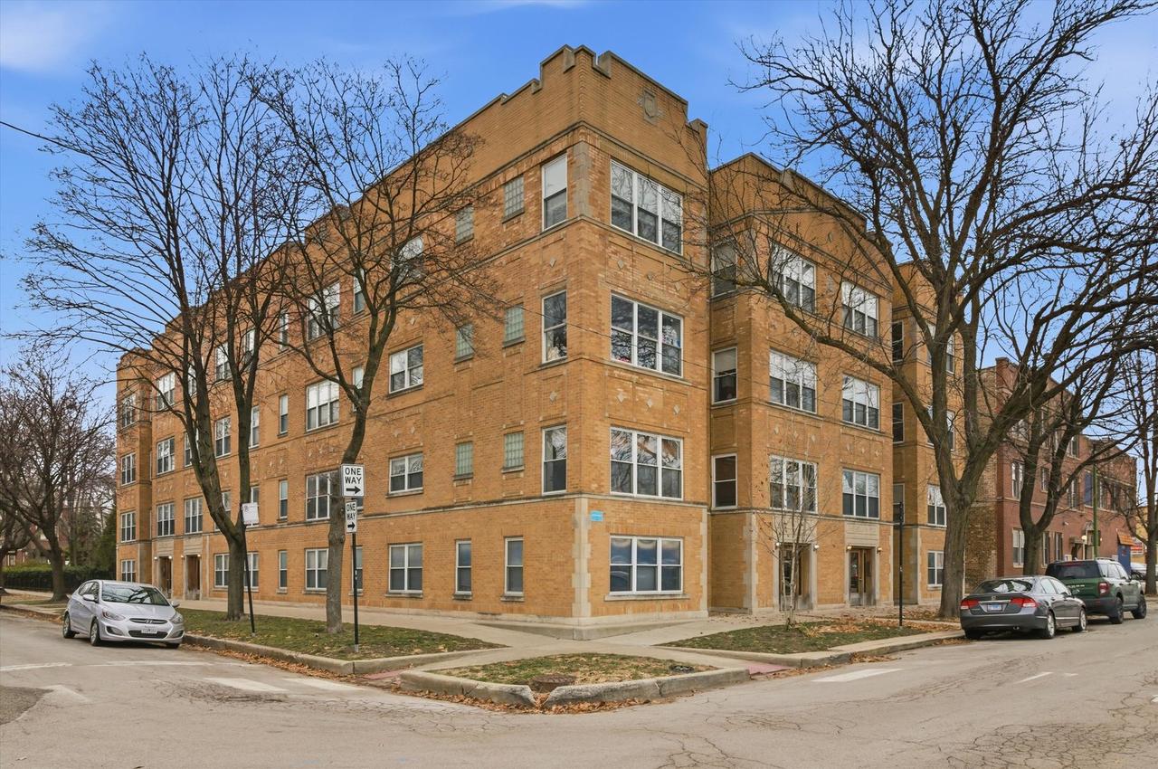 3808 W Belle Plaine Ave. #G, Chicago, IL 60618