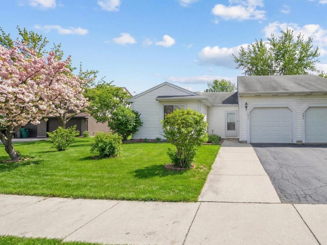 533 Lyon Dr., Buffalo Grove, IL 60089