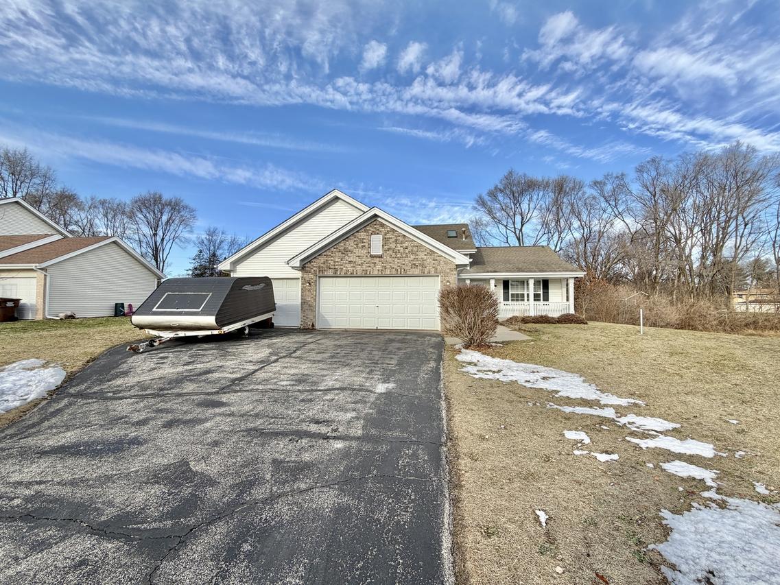 1965 Broadmoor Rd., Rockton, IL 61072