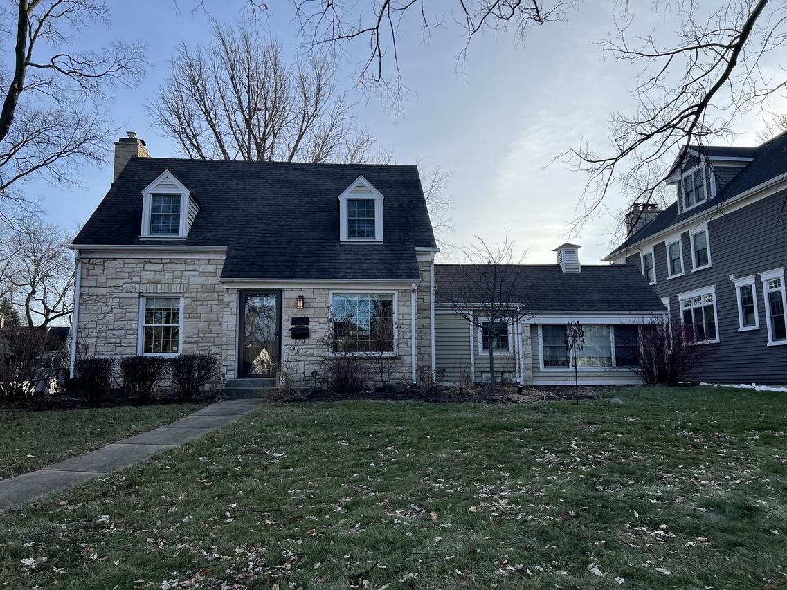 233 S Prospect Ave., Clarendon Hills, IL 60514