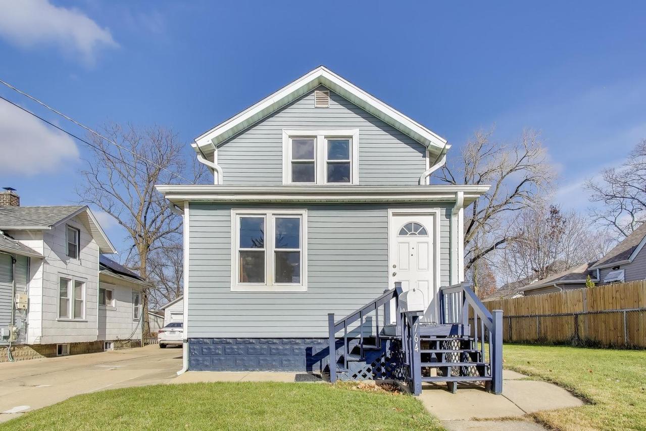 764 2nd Ave., Aurora, IL 60505
