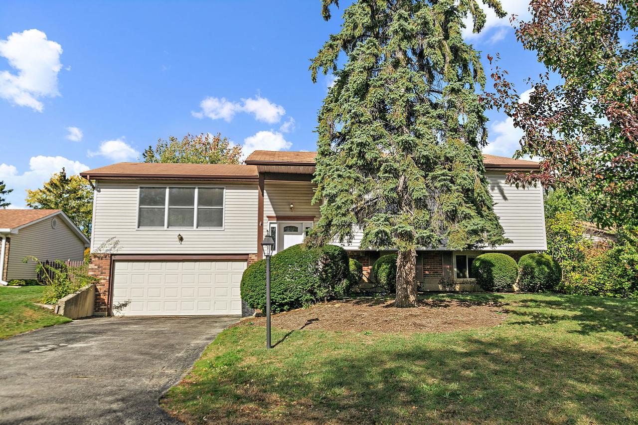 530 Ramblewood Ct., Lake Zurich, IL 60047