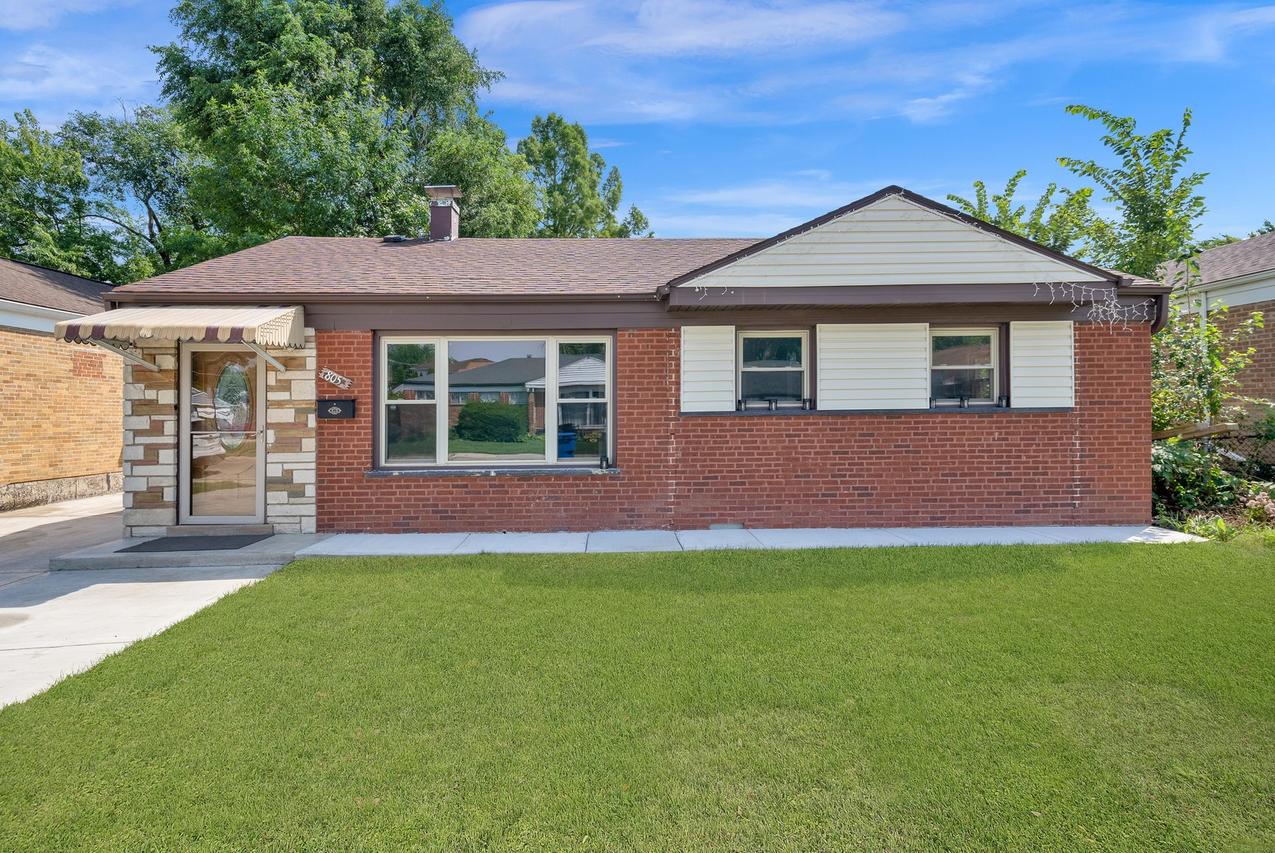 8053 S Kenton Ave., Chicago, IL 60652