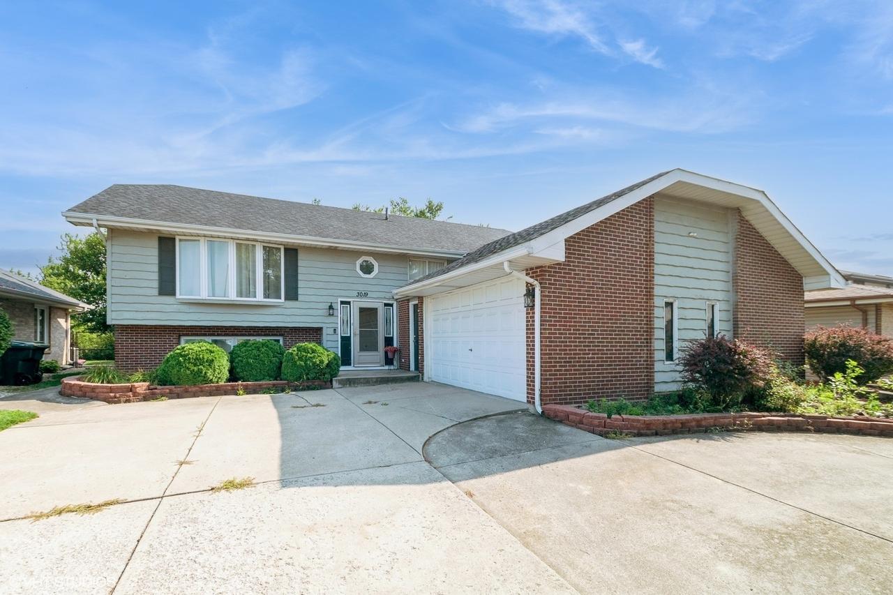 3019 201st Pl., Lynwood, IL 60411