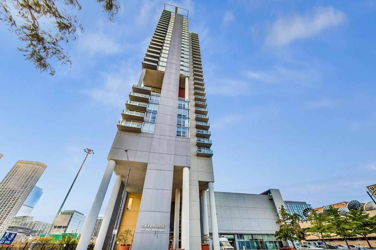 737 W Washington Blvd. #3110, Chicago, IL 60661