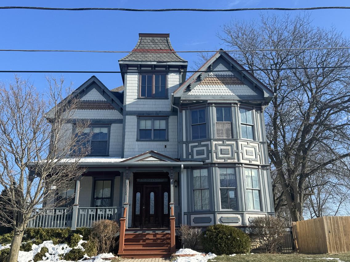 1009 Walter St., Lemont, IL 60439