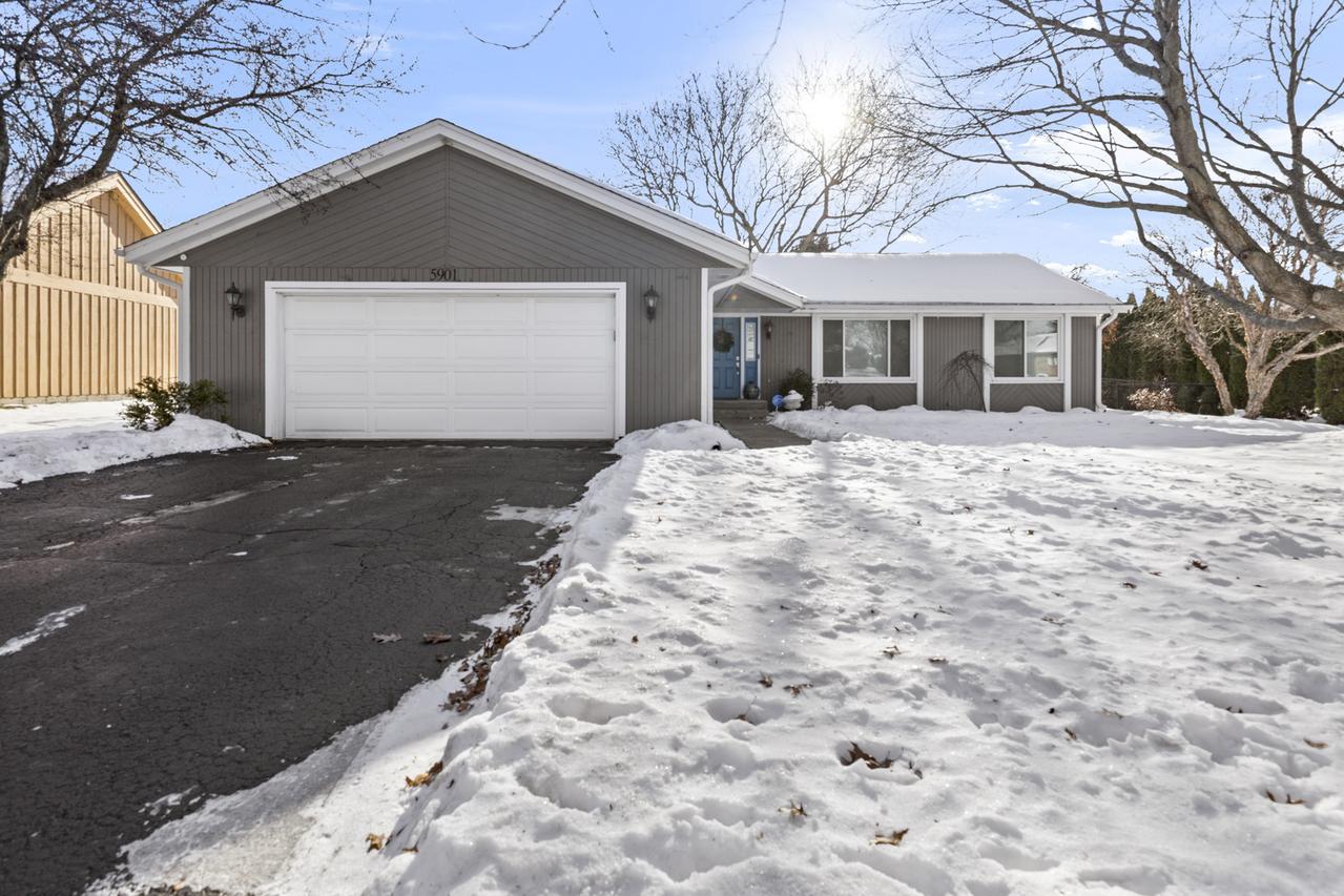 5901 Sandringham Ln., Rockford, IL 61107