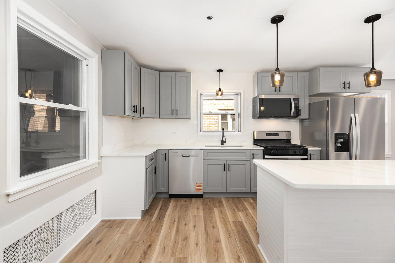 7332 S Honore St., Chicago, IL 60636