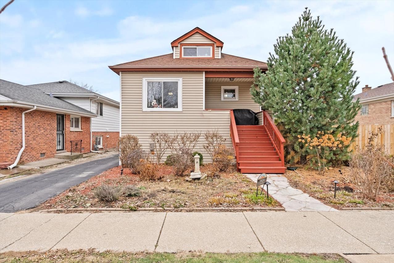 3924 East Ave., Stickney, IL 60402