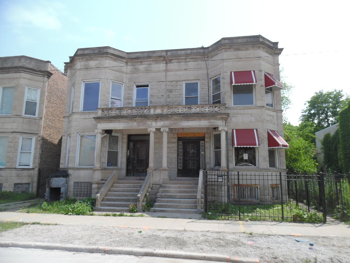 6347 S Eberhart Ave., Chicago, IL 60637