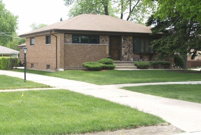 8201 N Washington St., Niles, IL 60714