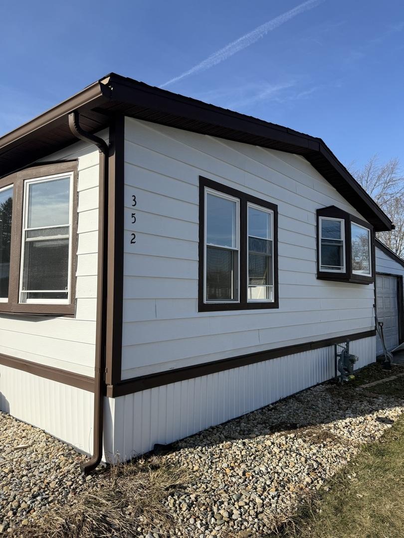 352 Wild Rock Ter., Matteson, IL 60443