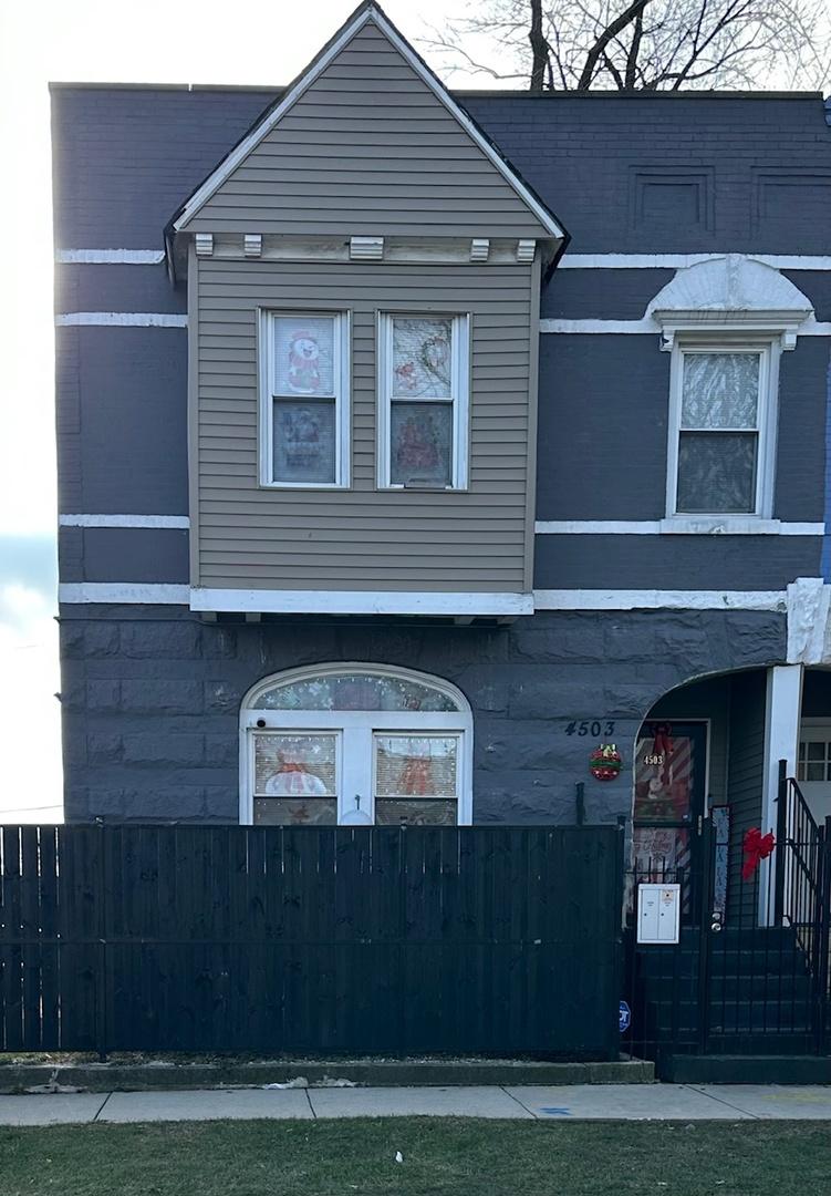 4503 W Congress Pkwy., Chicago, IL 60624