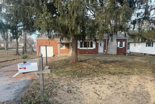 425 S 47th St., Belleville, IL 62226