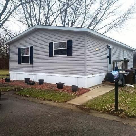 2639 Lilac Ln., Sycamore, IL 60178