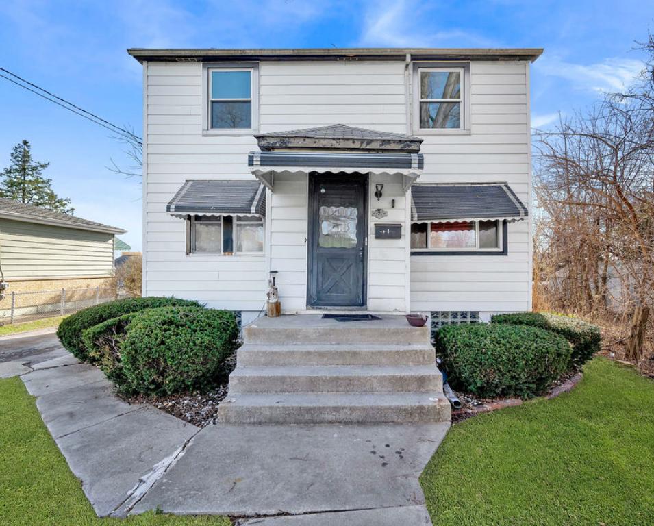 12565 Irving Ave., Blue Island, IL 60406