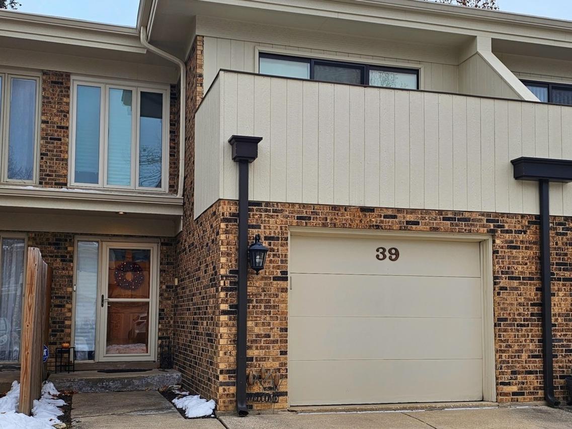 39 Sorrento Dr., Palos Heights, IL 60463